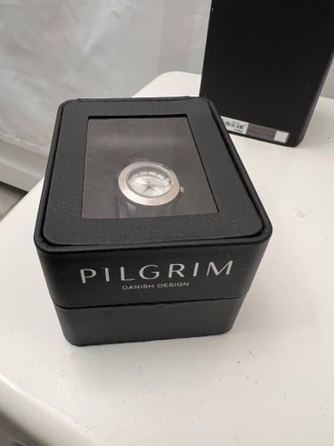 Klocka från Pilgrim oanvänd