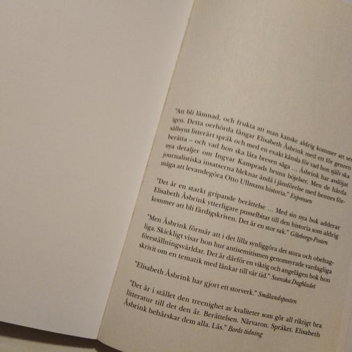 Och i Wienerwald står träden kvar - Elisabeth Åsbrink, bok pocket Fine plus