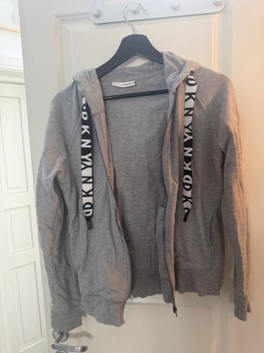 DKNY Sport grå huvtröja