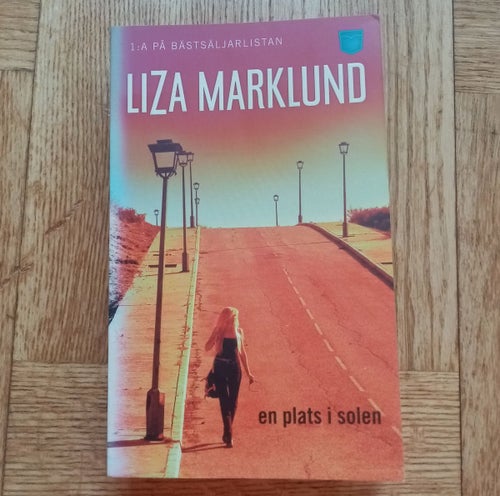 En plats i solen (Liza Marklund - Pocketförlaget) Pocket - Bok