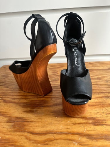 Jeffrey Campbell Str8up Heelless wood blackStorlek 36