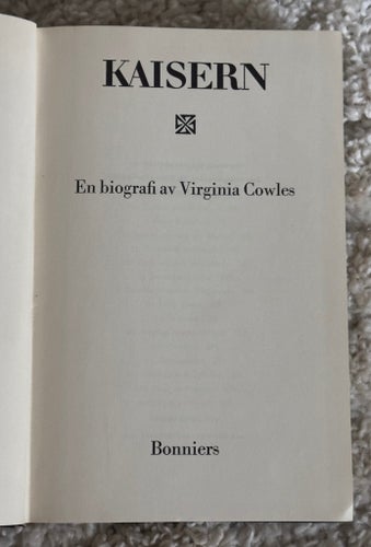 KAISERN av Virginia Cowles