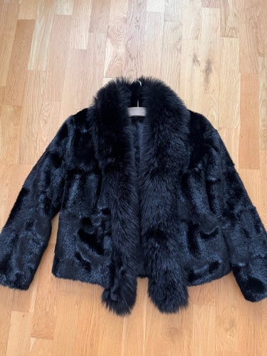 Faux fur Svart jacka