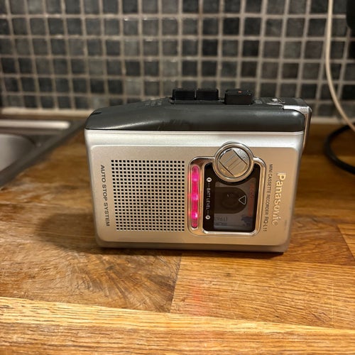 Panasonic RQ-L11 Mini Kassettenbandspelare