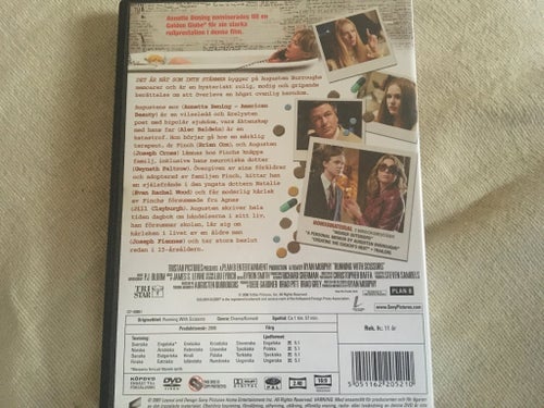 Det är nåt som inte stämmer - DVD( rundning With scissors)