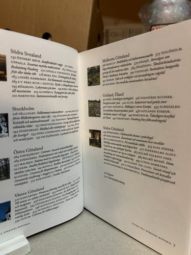 Guide till Sveriges historia av S. Hadenius, T, Nilsson, G. Åselius, VF+