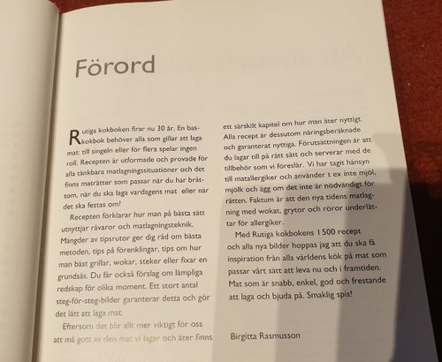 Rutiga Kokboken - Grundkokboken med över 1500 recept, 2013, 750 sidor. BÄSTA!!!