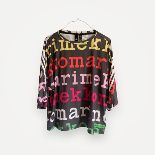 Marimekko x Adidas-träningströja