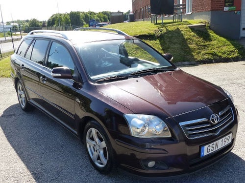 Toyota Avensis Kombi 2.2 Avbetalning/Byte