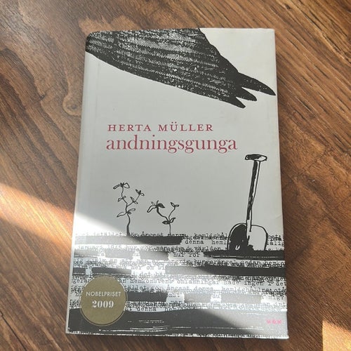 Andningsgunga av Herta Müller, 2009