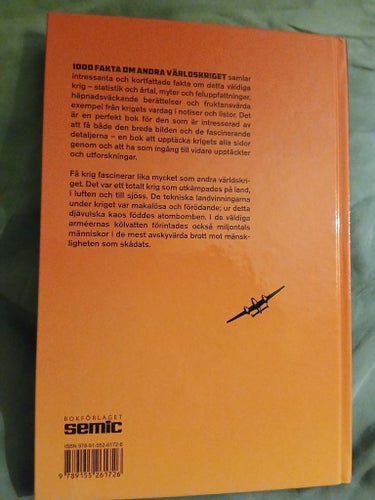 Inbunden Bok I Toppskick 1000 FAKTA OM ANDRA VÄRLDSKRIGET
