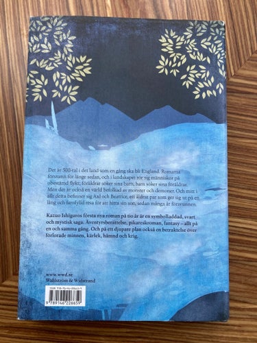Begravd jätte av Kazuo Ishiguro