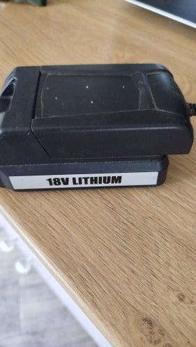 18V Litium Li-ion Batteri 1.5Ah och laddare