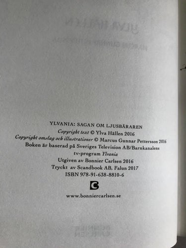 YLVANIA Sagan om ljusbäraren Ylva Hällen 2017