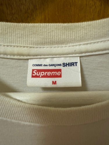 Supreme x CDG Comme Des Garcons vit t-shirt, storlek M