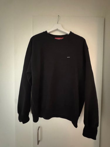 Supreme - Mini Box Logo.