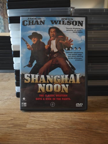 Shanghai noon & Shanghai knights med Jackie Chan och Owen Wilson. 1 Ett fodral