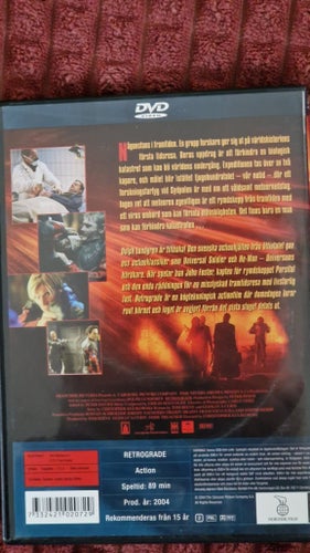 SPEGELBLANK SKIVA Retrograde - Dolph Lundgren