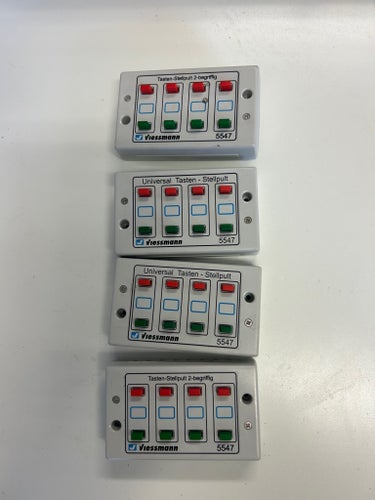 Viessmann 5547 Universell knapp-kontrollpanel 4 stycken