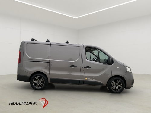 Renault Trafic 1.6dCi Värmare Dragkrok Farthållare Takräcke