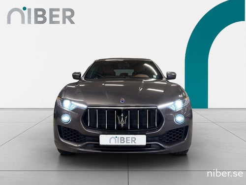 Maserati Levante S, Kamera, Navi, Harman Kardon