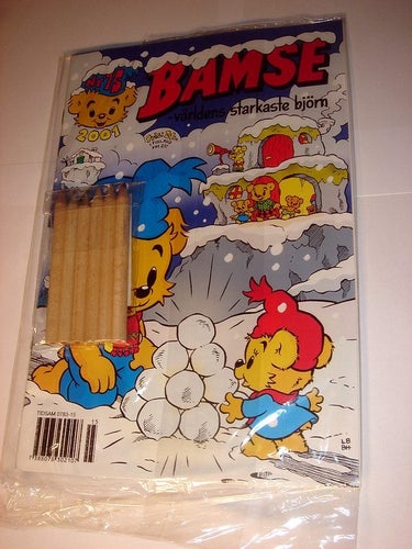 BAMSE I ORIGINAL PLAST med leksak 2001 nr 15 PENNOR