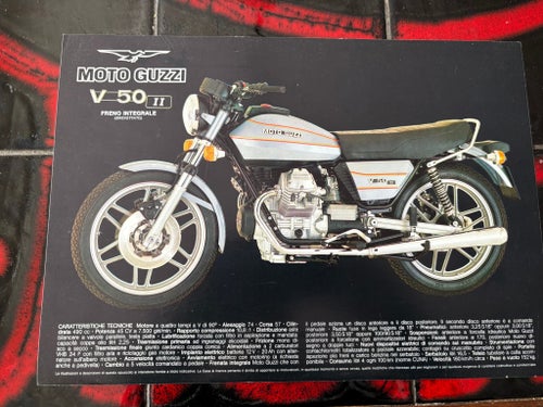 Moto Guzzi V50 II broschyr