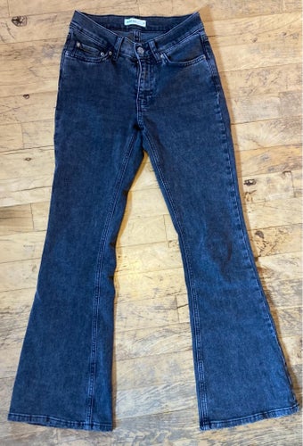 Gina Tricot grå jeans, storlek 34