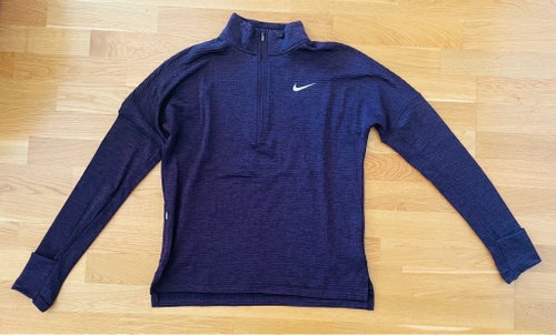 Nike lila löpartröja