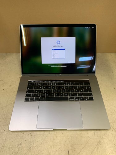 Apple MacBook Pro i7 (A1990, EMC 3215) E0165649