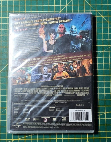 Hellboy 2 The Golden Army (Ny Inplastad)