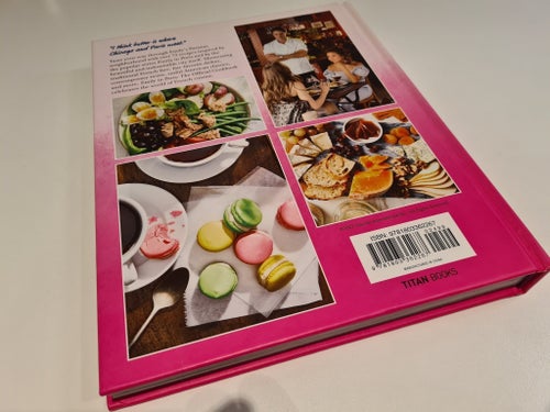 Emily in Paris The Official Cookbook, 2022