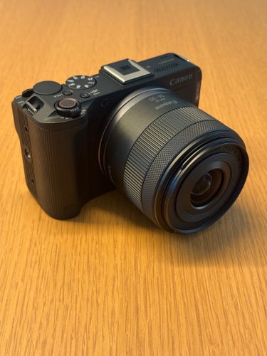Canon EOS R50 V + RF-S 14-30mm f4-6,3 IS STM PZ – Nyskick, 3 batterier