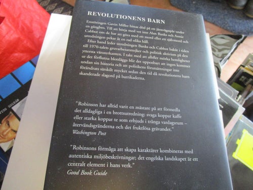 PETER ROBINSON - REVOLUTIONENS BARN - FIN INBUNDEN BOK