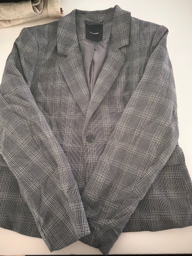 Vero Moda grå kavaj, storlek 40