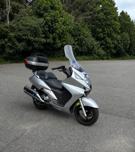 Honda SilverWing 600