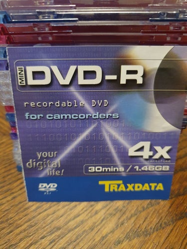 39 st smala plastfodral till Mini DVD-R skivor för videokameror