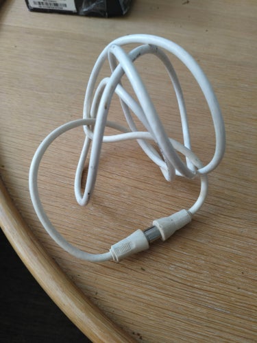Vit antennkabel 150cm