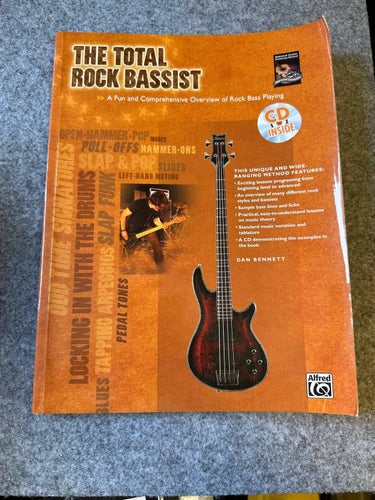 Dan Bennett - The Total Rock Bassist - Bok + CD