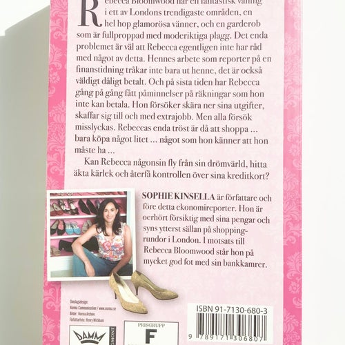 EN SHOPAHOLICS BEKÄNNELSE - SOPHIE KINSELLA - POCKET