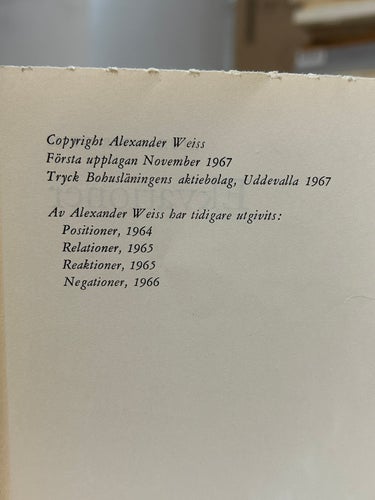 Ekvationer av Alexander Weiss. Bok. Very good plus