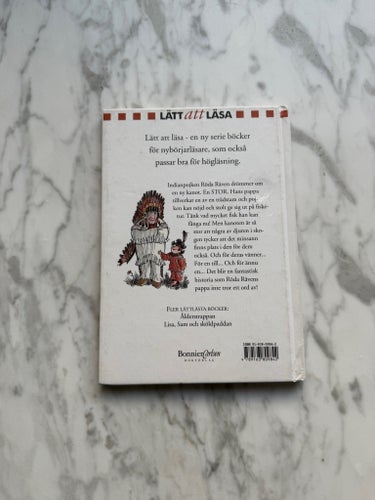 Röda Räven och hans kanot av Nathaniel Benchley och Arnold Lobel, 1984