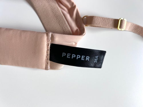 Pepper Lift Up Bra 36A BH helt ny i färgen buff