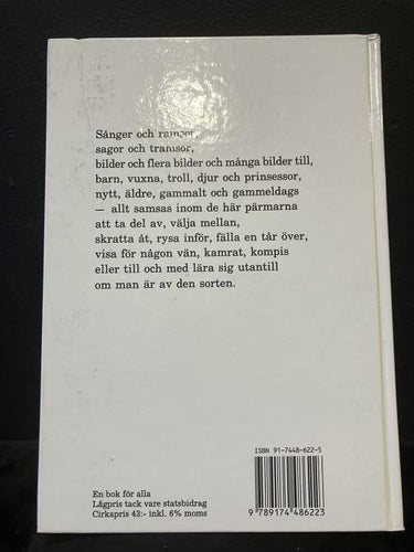 Bok - Barnens första bok av Siv Widerberg & Malin Widerberg