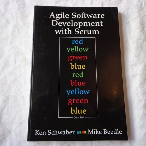 Agile Software Development with Scrum av Ken Schwaber och Mike Beedle, 2002