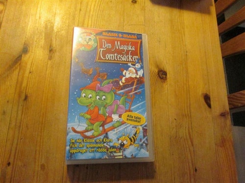 DEN MAGISKA TOMTESÄCKEN KLASSE & KLARA VHS SPELTID 50 MIN