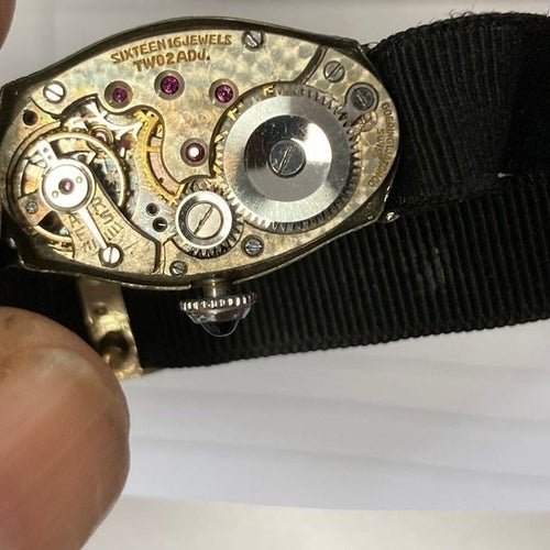 14 karat vitguld fylld 15 juveler vintage Art Deco schweiziska damklocka 1926