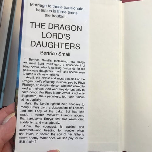 THE DRAGON LORD´S DAUGHTERS Bertrice Small 2004