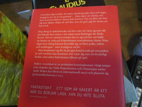 LENE KAABERBÖL & AGNETE FRIIS - POJKEN I RESVÄSKAN - INBUNDEN BOK