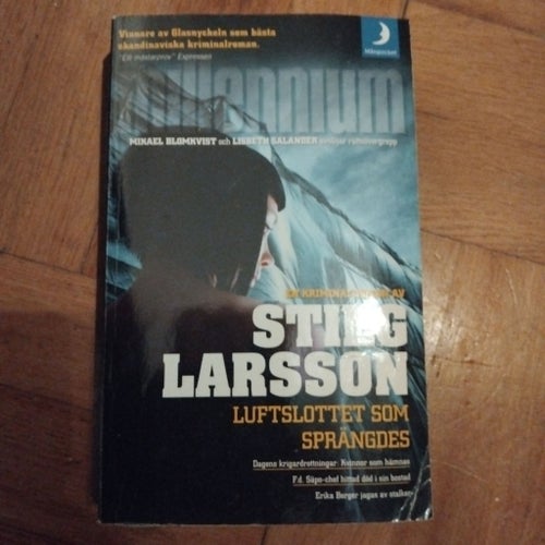 Luftslottet som sprängdes av Stieg Larsson, 2007